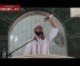 Mit dem Messer in der Hand predigt ein Imam Juden zu erstechen