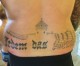 Deutscher Politiker wegen öffentlichem Zeigen von Auschwitz-Tattoo  angezeigt