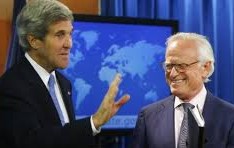 US-Außenminister Kerry und Martin Indyk. Foto: Archiv