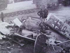 Die abgestürzte Messerschmidt 110 in Schottland, mit der Rudolf Hess flog. Foto: Archiv/RvAmeln
