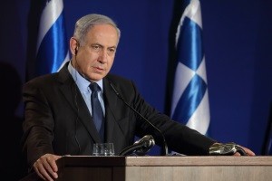 Netanyahu auf der Pressekonferenz in Berlin. Foto: Hillel Maeir/TPS