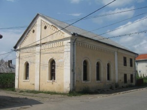 Synagoge in Gurahumora. Foto: "Geschichte der Juden in der Bukowina" herausgegeben von Hugo Gold