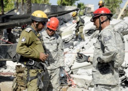IDF und US-Soldaten beim Rettungstraining  Foto: David Azagury/U.S. Embassy Tel Aviv