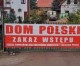 Banner vor polnischem Hotel besagt „Keine Juden erlaubt“